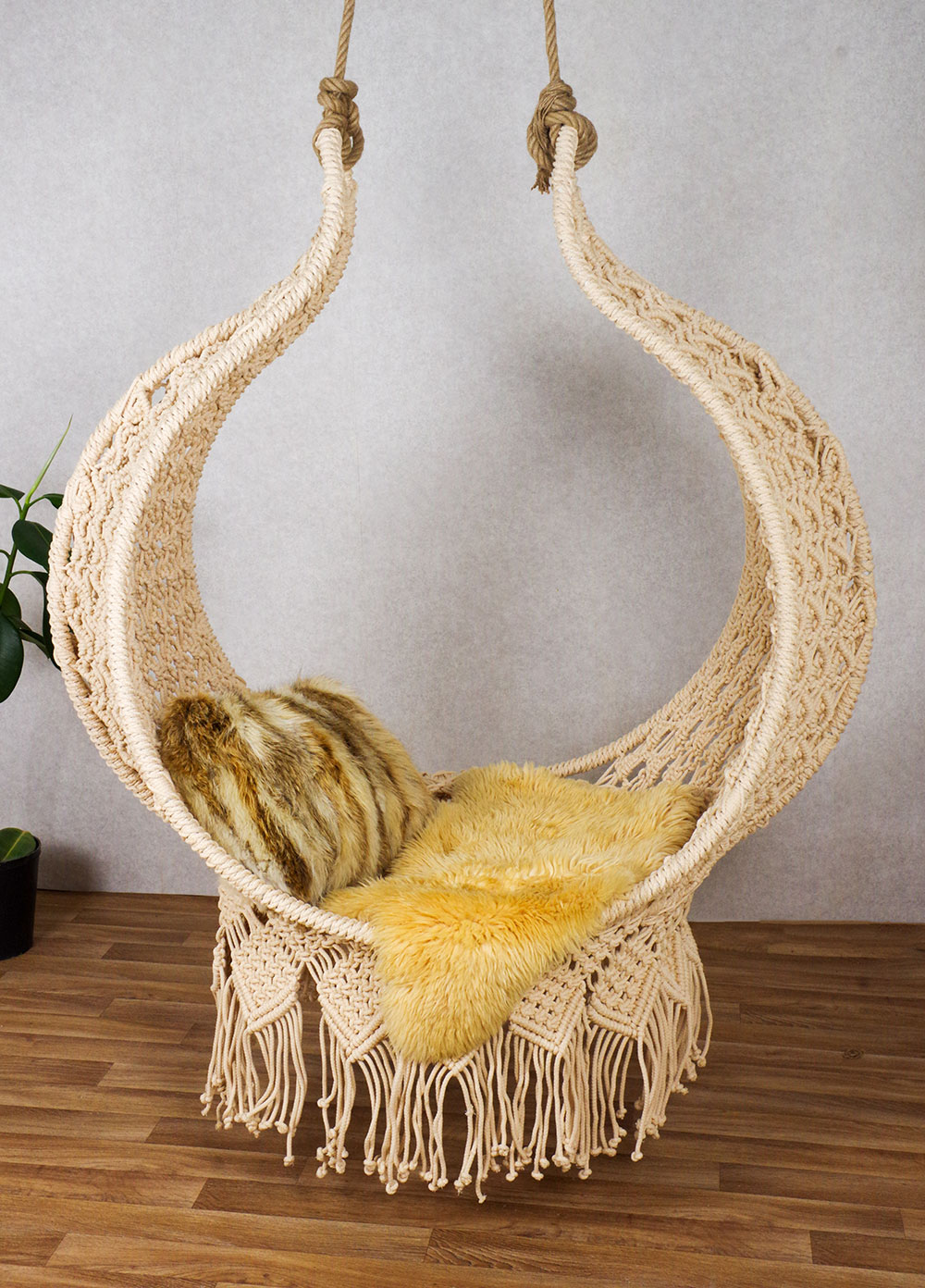 Charming-Beige-Macrame-Swing-chair