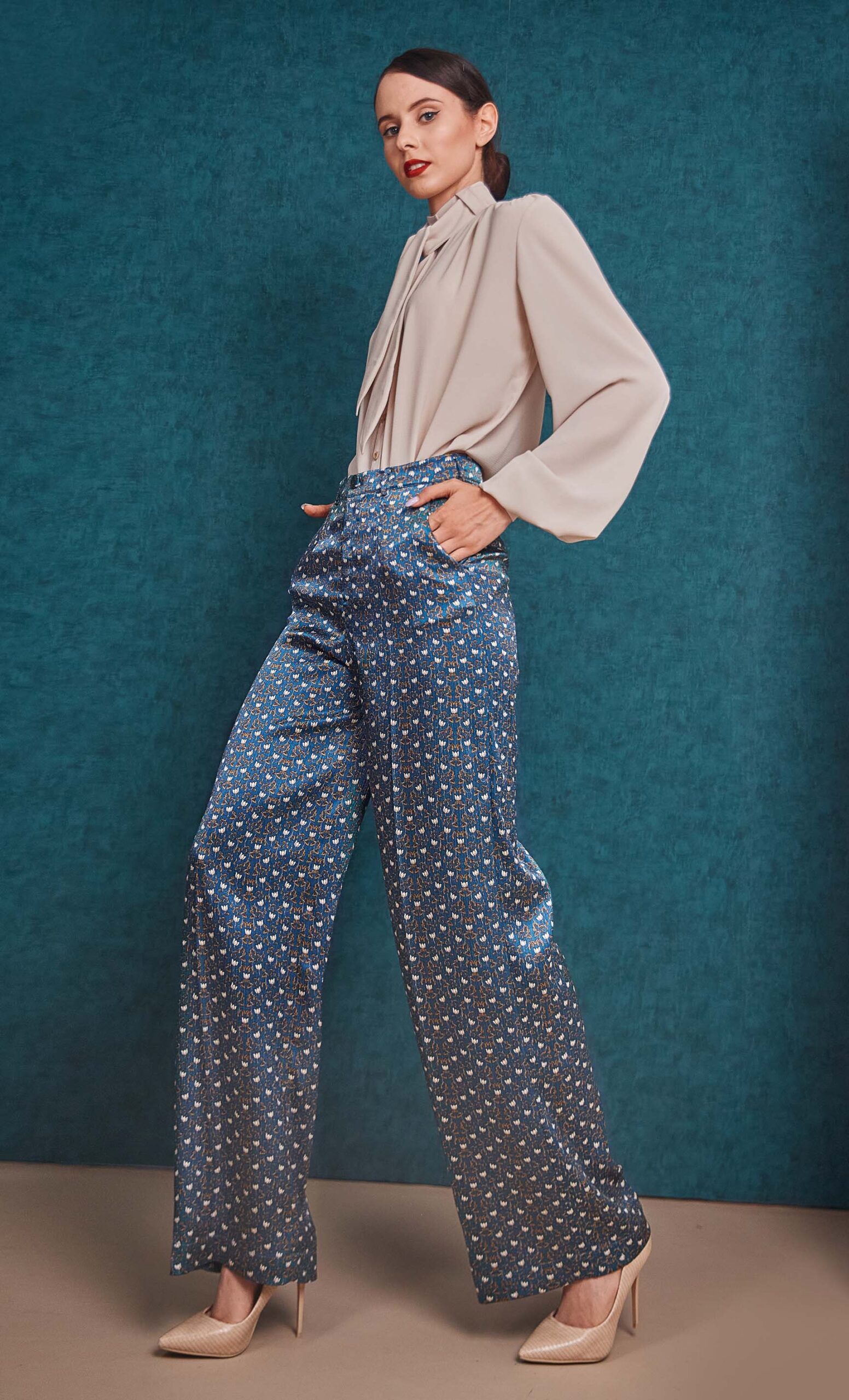 High waist printed satin pants