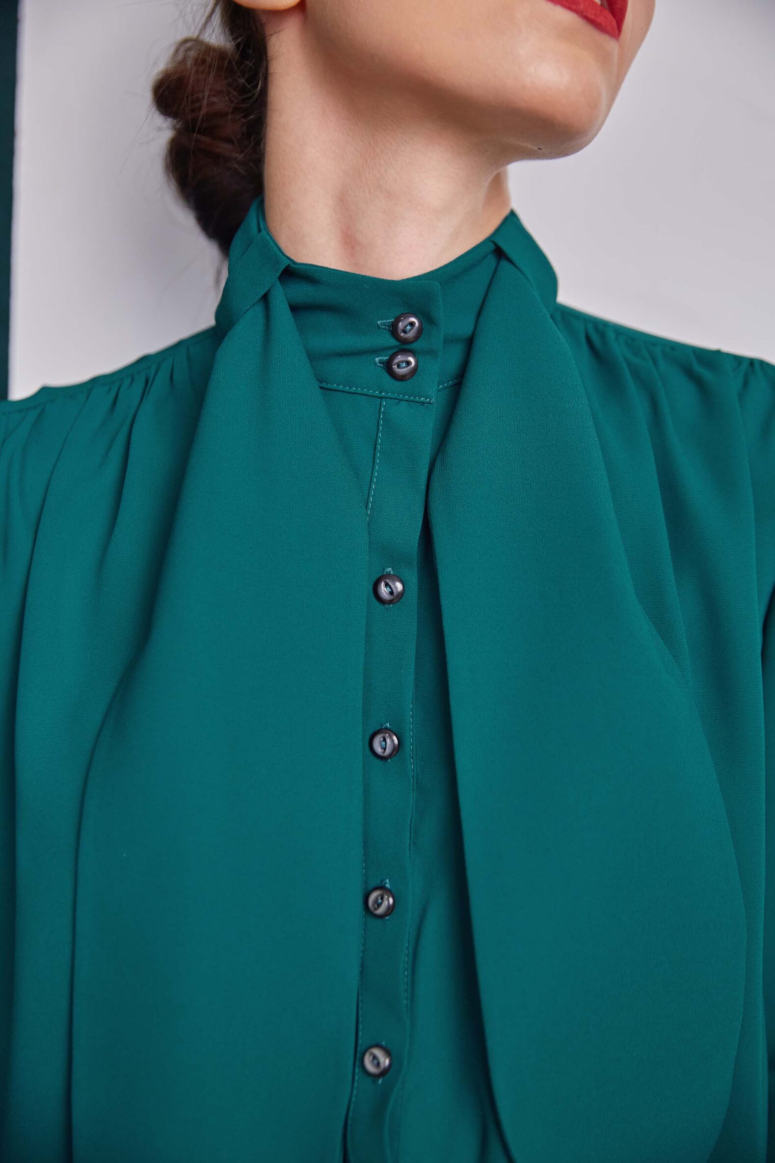 Tie neck teal shirt