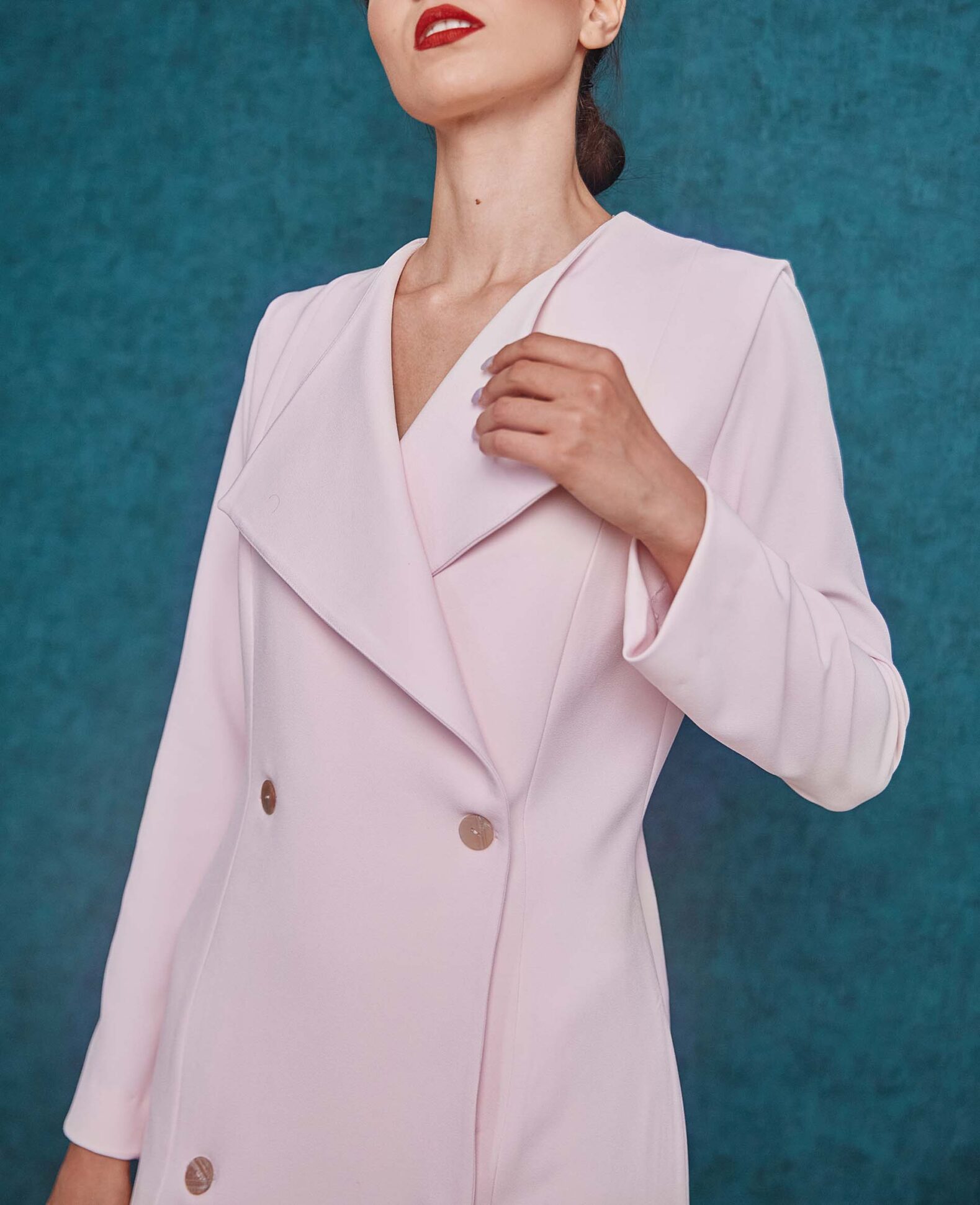 Baby pink oversized lapels dress